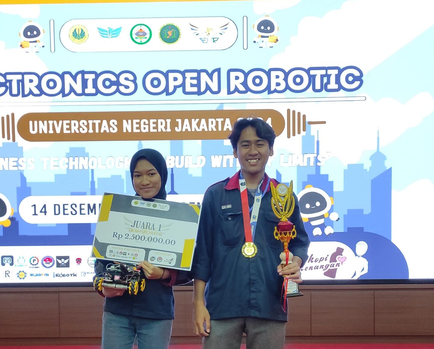 WhatsApp Image 2024-12-15 at 18.59.58